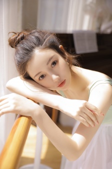 午夜美女裸体福利视频
